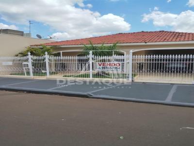 Casa para Venda, em Regente Feij, bairro Tenis Clube, 3 dormitrios, 2 banheiros, 2 sutes, 4 vagas