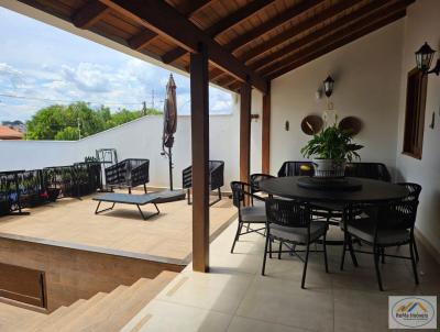 Casa 3 dormitrios para Venda, em Itapeva, bairro Jardim Ferrari III, 3 dormitrios, 4 banheiros, 2 sutes, 2 vagas