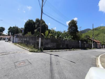 Terreno e Construo para Venda, em Roseira, bairro Roseira Velha, 2 dormitrios, 1 banheiro, 4 vagas
