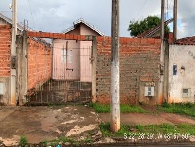 Casa para Venda, em Agudos, bairro Parque Pampulha, 2 dormitrios, 1 banheiro, 1 vaga