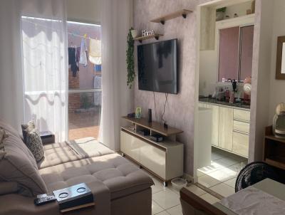 Casa para Venda, em São Carlos, bairro TERRA NOVA, 2 dormitórios, 2 banheiros, 1 suíte, 1 vaga