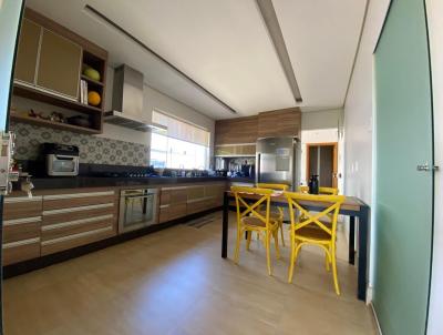 Casa para Venda, em Uberlndia, bairro Nova Uberlndia, 3 dormitrios, 3 banheiros, 1 sute, 2 vagas