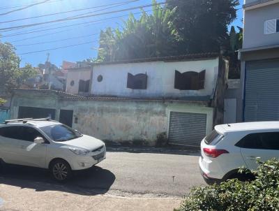 Casa para Venda, em Barueri, bairro Vila Pouso Alegre, 3 dormitórios, 1 banheiro, 3 suítes, 2 vagas