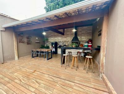 Casa para Venda, em Contagem, bairro Parque Xangri-L, 2 dormitrios, 1 banheiro, 1 sute, 2 vagas