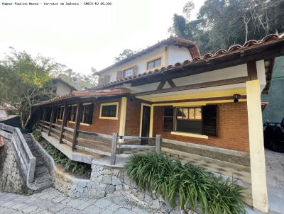 Casa para Locao, em Petrpolis, bairro Itaipava, 4 dormitrios, 3 banheiros, 1 sute, 2 vagas