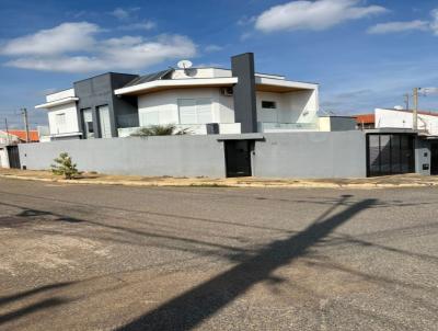 Casa para Venda, em Tatu, bairro Jardim Mantovani, 3 dormitrios, 4 banheiros, 1 sute, 4 vagas
