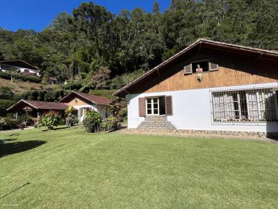 Casa para Venda, em Nova Friburgo, bairro Mury, 3 dormitórios, 3 banheiros, 1 vaga