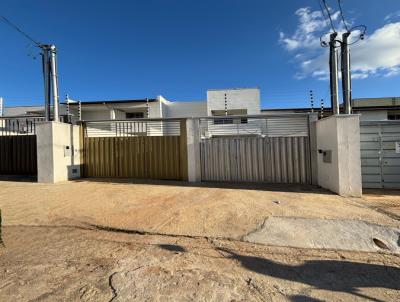 Casa Sobreposta para Venda, em Governador Valadares, bairro Azteca, 2 dormitrios, 1 banheiro, 2 vagas