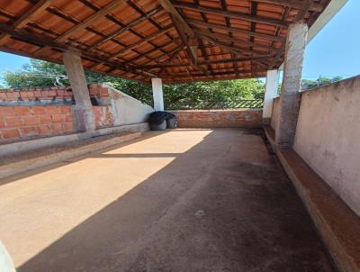 Casa para Venda, em Presidente Prudente, bairro HUMBERTO SALVADOR, 2 dormitrios, 2 banheiros, 1 sute