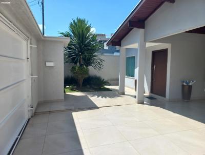 Casa Alto Padro para Venda, em Pouso Alegre, bairro SANTA RITA, 5 dormitrios, 3 banheiros, 1 sute, 4 vagas