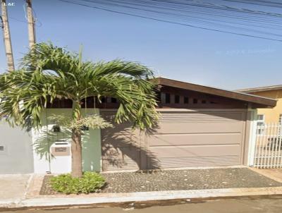 Casa para Venda, em Leme, bairro Parque Residencial Itamaraty, 2 dormitórios, 1 banheiro, 2 vagas