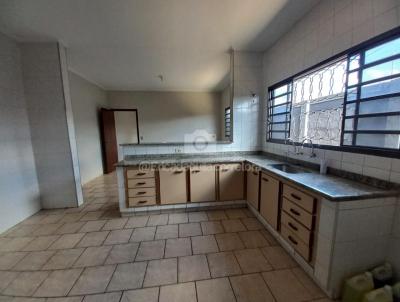 Casa para Locao, em Jaboticabal, bairro Jardim Brandi, 3 dormitrios, 4 banheiros, 1 sute, 4 vagas