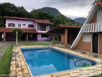 Casa em Condomnio para Venda, em Guapimirim, bairro Iconha, 4 dormitrios, 5 banheiros, 2 sutes, 2 vagas
