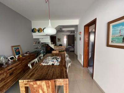 Casa para Venda, em Macaé, bairro Granja dos Cavaleiros, 3 dormitórios, 3 banheiros, 1 suíte, 2 vagas