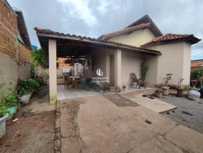 Casa para Venda, em Cceres, bairro SANTOS DUMONT, 3 dormitrios, 1 banheiro, 1 sute, 1 vaga