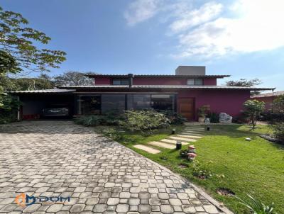 Casa para Venda, em Florianópolis, bairro São João do Rio Vermelho, 3 dormitórios, 2 banheiros, 2 suítes, 2 vagas