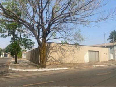 Casa para Locao, em Caldas Novas, bairro Santa Efignia, 2 dormitrios, 4 banheiros, 2 sutes, 2 vagas