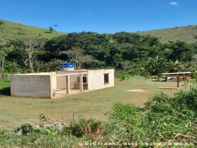 Granja para Venda, em Juiz de Fora, bairro Valadares, 1 dormitrio, 1 banheiro