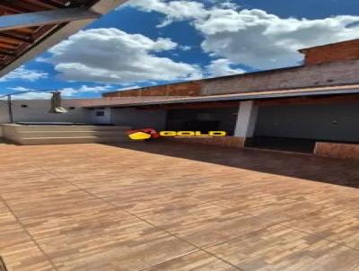Casa para Venda, em Uberl�ndia, bairro Jardim Patr�cia, 3 dormit�rios, 3 banheiros, 1 su�te, 3 vagas