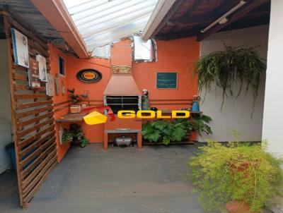 Casa para Venda, em Uberl�ndia, bairro Planalto, 3 dormit�rios, 3 banheiros, 1 su�te, 3 vagas