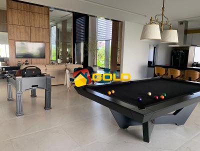 Casa em Condom�nio para Loca��o, em Uberl�ndia, bairro Laranjeiras, 3 dormit�rios, 5 banheiros, 3 su�tes, 4 vagas