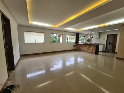Casa em Condom�nio para Loca��o, em Bras�lia, bairro Setor Habitacional Jardim Bot�nico, 4 dormit�rios, 6 banheiros, 4 su�tes, 4 vagas