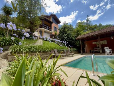 Casa para Venda, em Teres�polis, bairro Parque do Imbui, 3 dormit�rios, 3 banheiros, 1 su�te, 4 vagas