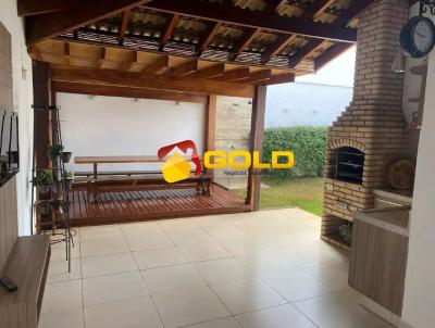Casa para Venda, em Uberl�ndia, bairro Cidade Jardim, 3 dormit�rios, 5 banheiros, 3 su�tes, 4 vagas
