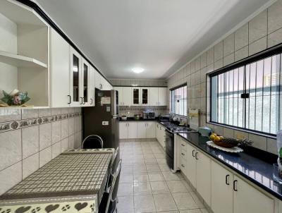 Casa para Venda, em Itapetininga, bairro Vila Serafim, 3 dormit�rios, 3 banheiros, 1 su�te, 2 vagas