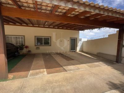Condom�nio Fechado para Venda, em Mar�lia, bairro Jardim Sasazaki, 3 dormit�rios, 2 banheiros, 1 su�te, 2 vagas