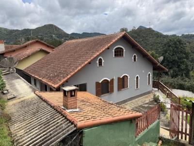 Casa para Venda, em Teres�polis, bairro Cascata do Imbu�, 3 dormit�rios, 3 banheiros, 1 su�te, 2 vagas