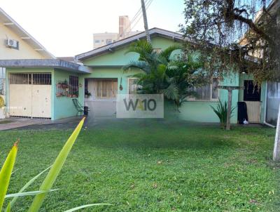 Casa para Venda, em Balne�rio Cambori�, bairro Na��es, 2 dormit�rios, 2 banheiros, 1 su�te, 3 vagas