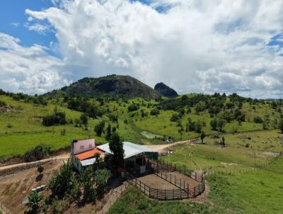 Casa Rural para Venda, em �guas Formosas, bairro 