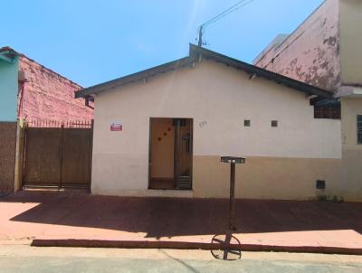 Casa para Venda, em Sert�ozinho, bairro Vila Industrial, 2 dormit�rios, 1 banheiro, 2 vagas