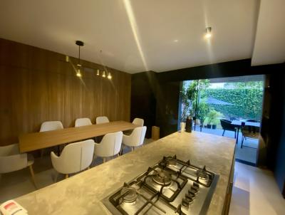 Casa para Venda, em Florian�polis, bairro Jurer�, 4 dormit�rios, 5 banheiros, 4 su�tes, 4 vagas