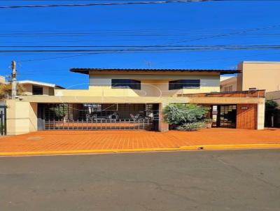 Sobrado para Venda, em , bairro Alto da Boa Vista, 3 dormit�rios, 5 banheiros, 1 su�te, 4 vagas