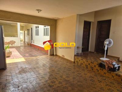 Casa para Venda, em Uberl�ndia, bairro Osvaldo Rezende, 4 dormit�rios, 2 banheiros, 1 su�te, 2 vagas