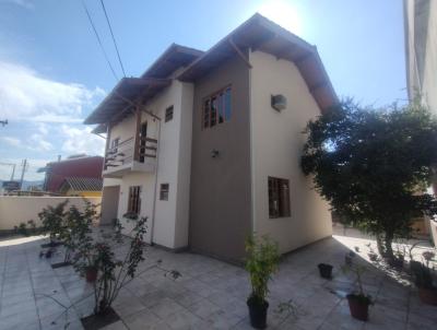 Casa para Venda, em S�o Jos�, bairro Forquilhinhas, 4 dormit�rios, 3 banheiros, 1 su�te, 4 vagas