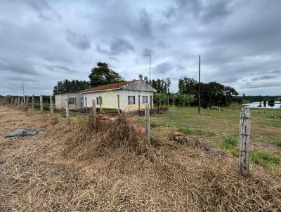 S�tio para Venda, em Alfenas, bairro Zona Rural, 3 dormit�rios, 1 banheiro, 1 vaga