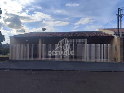 Casa para Venda, em Presidente Prudente, bairro Sao Judas Tadeu, 3 dormit�rios, 2 banheiros, 1 su�te, 2 vagas