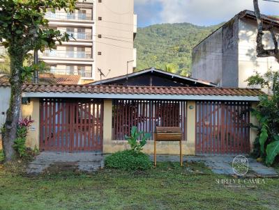 Casa para Venda, em Ubatuba, bairro Toninhas, 3 dormit�rios, 2 banheiros, 1 su�te, 3 vagas