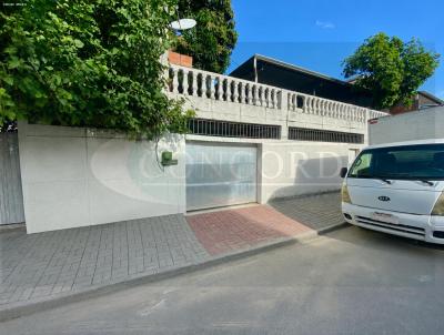Casa para Venda, em S�o Jo�o de Meriti, bairro Parque S�o Judas Tadeu, 2 dormit�rios, 3 banheiros, 2 vagas
