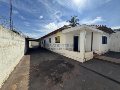 Casa para Venda, em Ituverava, bairro Vila Prado, 3 dormit�rios, 3 banheiros, 1 su�te, 4 vagas