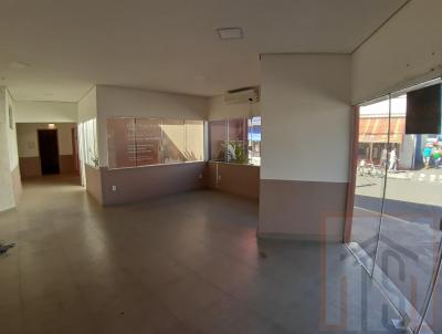 Ponto Comercial para Loca��o, em Guaratinguet�, bairro Centro, 5 banheiros