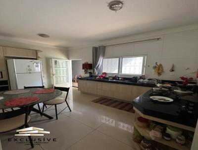 Casa para Venda, em Patos de Minas, bairro Jardim Itamarati, 4 dormit�rios, 3 banheiros, 2 su�tes, 2 vagas