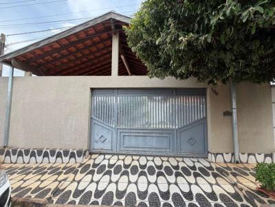 Casa para Venda, em Lins, bairro Nucleo Habitacional Ulisses Guimar�es, 3 dormit�rios, 3 banheiros, 1 su�te