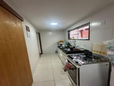 Casa para Venda, em Teres�polis, bairro Vale Feliz, 2 dormit�rios, 3 banheiros, 2 su�tes, 1 vaga