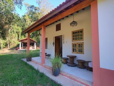 S�tio para Venda, em Guararema, bairro Freguesia da Escada, 2 dormit�rios, 3 banheiros, 2 su�tes, 5 vagas