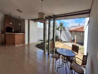 Casa para Loca��o, em Araguari, bairro industrial, 3 dormit�rios, 3 banheiros, 1 su�te, 2 vagas