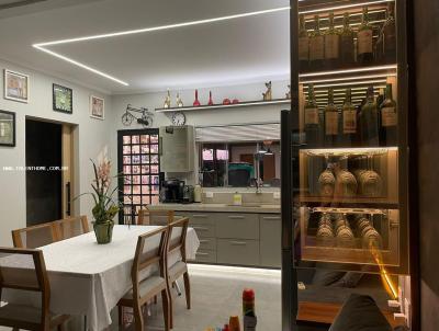 Casa para Venda, em Ibipor�, bairro Vila Romana, 2 dormit�rios, 3 banheiros, 1 su�te, 2 vagas